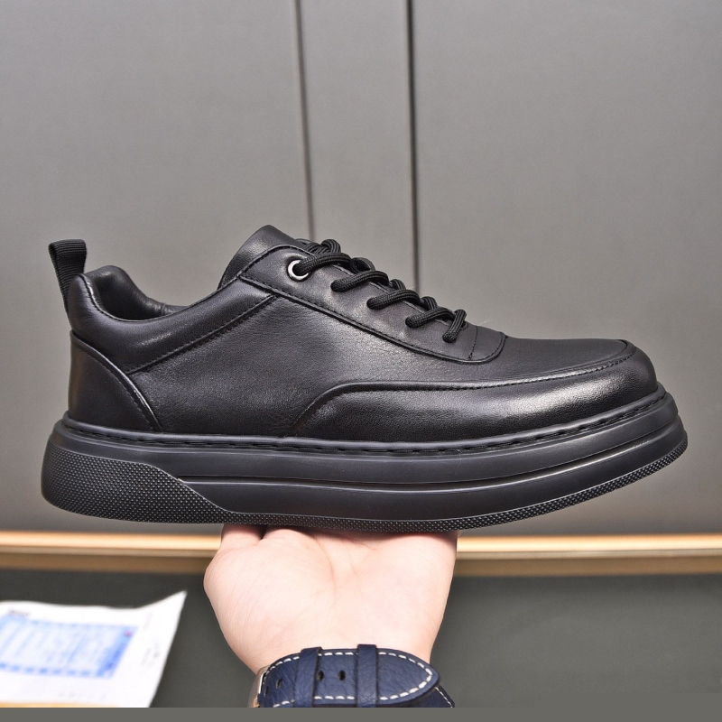 Pra*a casual shoes